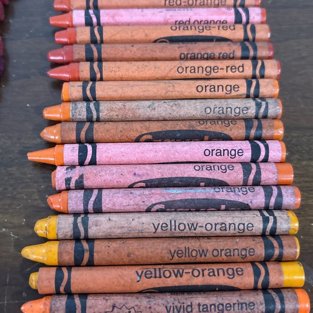 Crayola Crayons Vintage 90s Retired Binney & Smith Red Orange Thistle Pink Lot - Picture 5 of 12